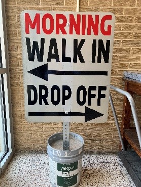  Drop off sign